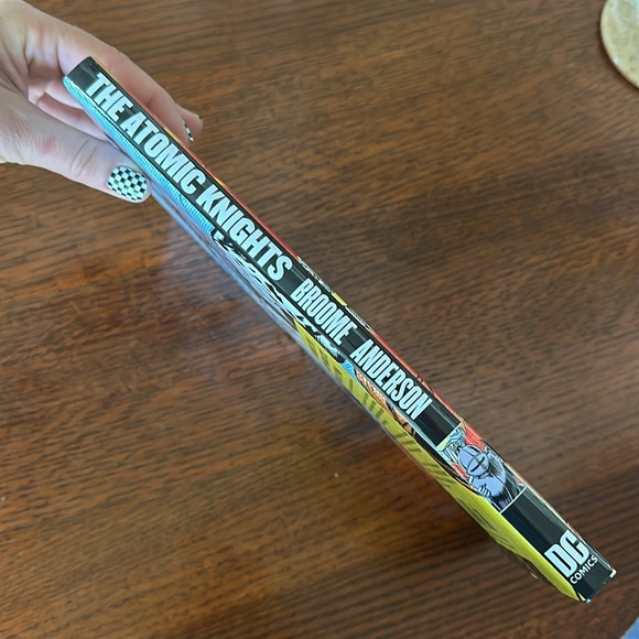 The Atomic Knights Hardcover by John Broome and Murphy Anderson DC Comics 2010 - Picture 3 of 5